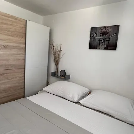 Apartamento Leni Nin